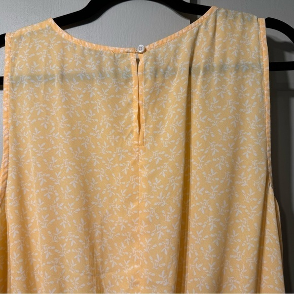 NEW Loft Sleeveless Top - Picture 5 of 6